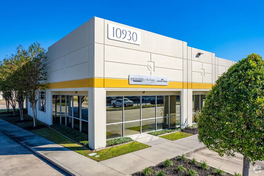 Primary Photo Of 10930 W Sam Houston Pky N, Houston Office For Lease