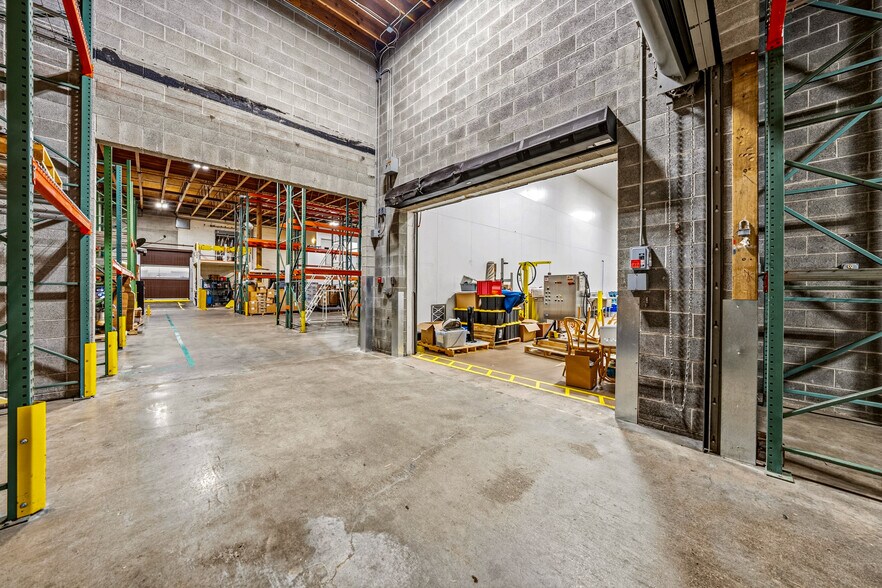 More Photos Of 710 Jefferson Ave, Ashland Light Manufacturing For Lease