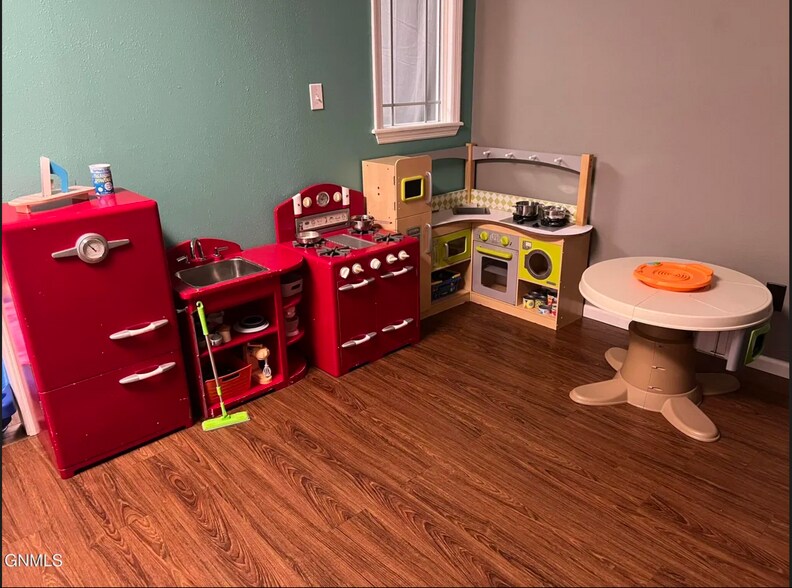 More Photos Of 214 6th Ave NE, Jamestown General Retail For Sale