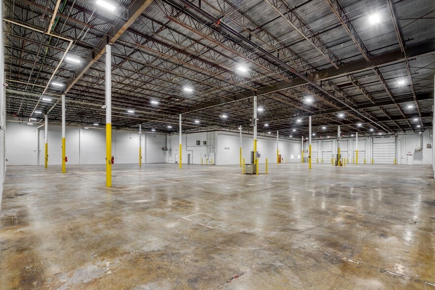 More Photos Of 3285 Saturn Ct, Peachtree Corners Warehouse For Lease