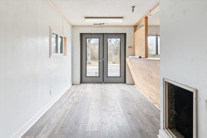 More Photos Of 1811-1813 Old Estill Springs Rd, Tullahoma Warehouse For Sale