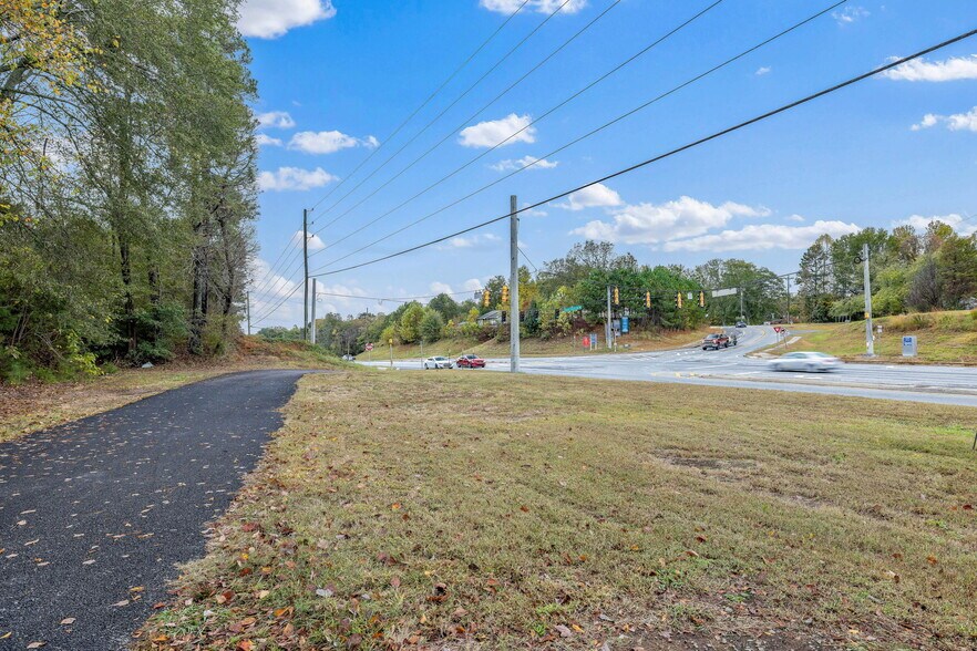More Photos Of 4407 Winder Hwy, Flowery Branch Land For Sale