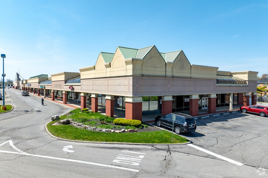 More Photos Of 3530 Soldano Blvd, Columbus General Retail For Lease