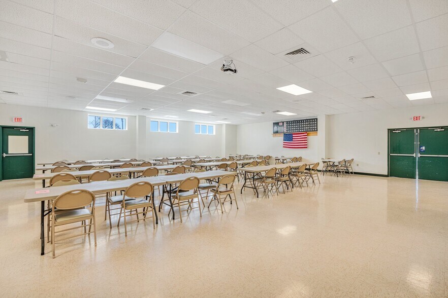 More Photos Of 111 N Broadway, Wind Gap Freestanding For Sale