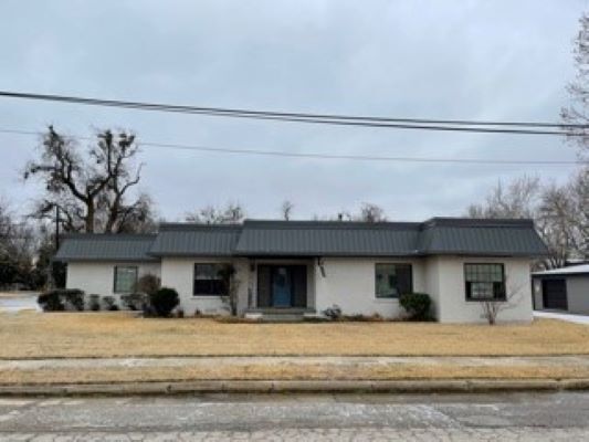 More Photos Of 110 E Pecan St, Gainesville Medical For Lease