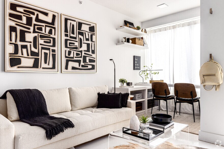 More Photos Of 2950 Summit St, Kansas City Apartments For Sale