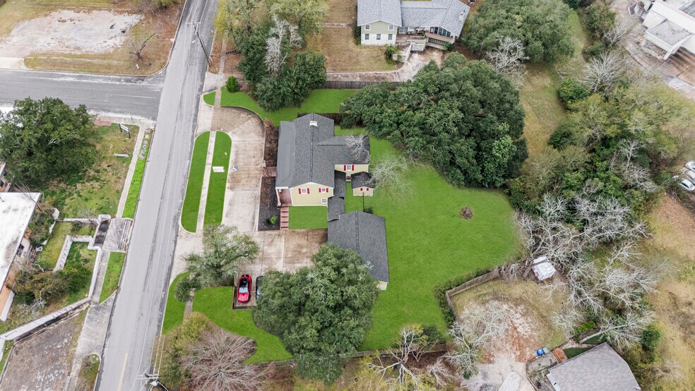 More Photos Of 1106 Avenue O, Huntsville Office Residential For Sale