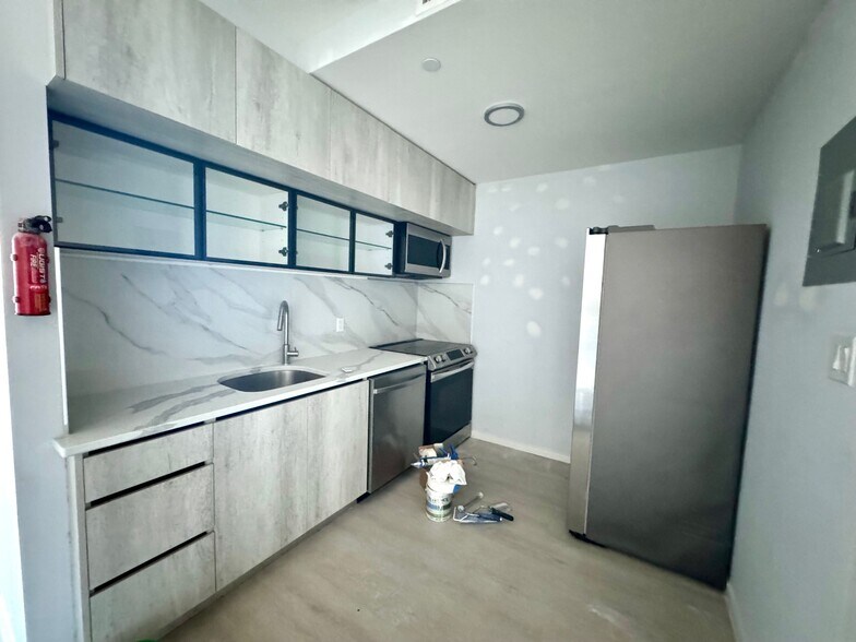 More Photos Of 571 Ocean Pky, Brooklyn Apartments For Sale