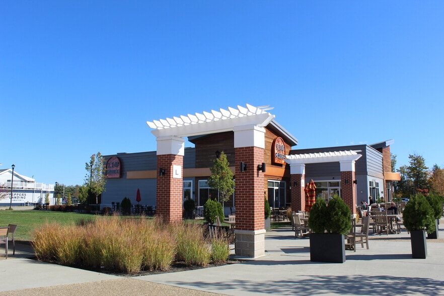 More Photos Of 92 Farmington Rd, Rochester Unknown For Lease