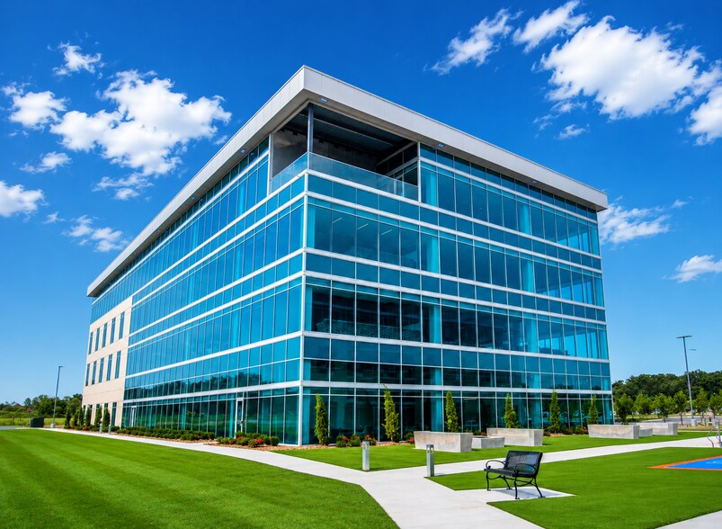 More Photos Of 2600 NE 11th St, Bentonville Office For Lease