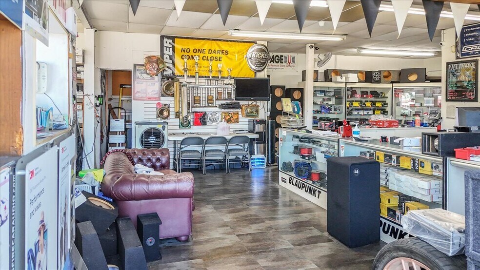 More Photos Of 9712-9714 Alondra Blvd, Bellflower Auto Repair For Sale