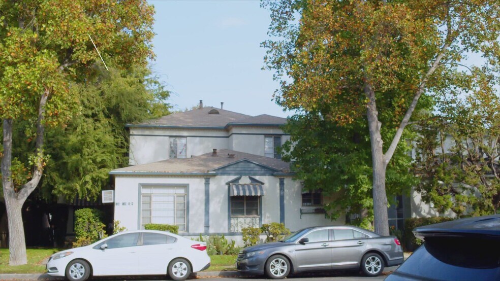 Primary Photo Of 136 N Pass Ave, Burbank Apartments For Sale