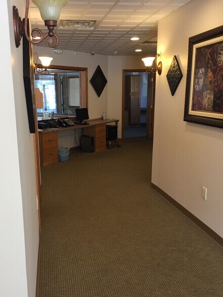 More Photos Of 215 Grove City Rd, Slippery Rock Medical For Sale