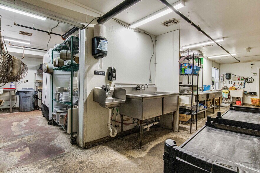 More Photos Of 131 New Warrington Rd, Pensacola Restaurant For Sale