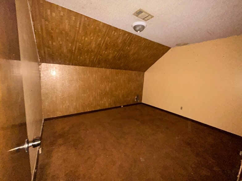 More Photos Of 7555 Morley St, Houston Office Residential For Sale