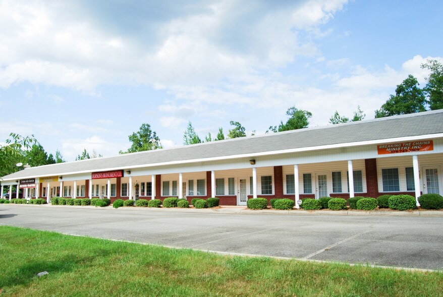 More Photos Of 3014 Highway 129, Macon-Bibb Storefront Retail Office For Lease