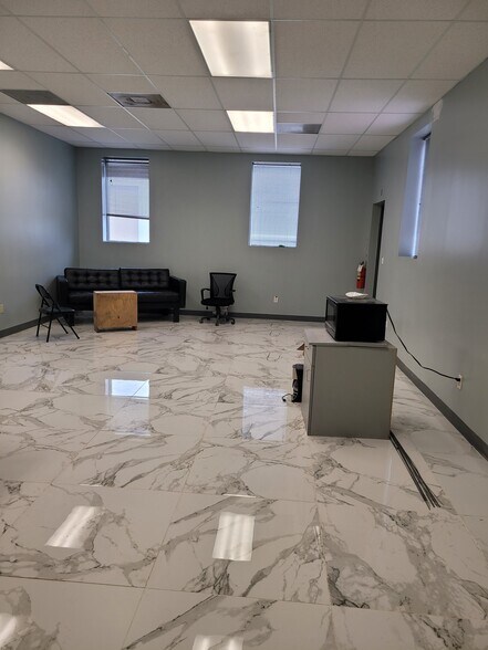 More Photos Of 102 S Avenue A, Freeport Manufacturing For Sale