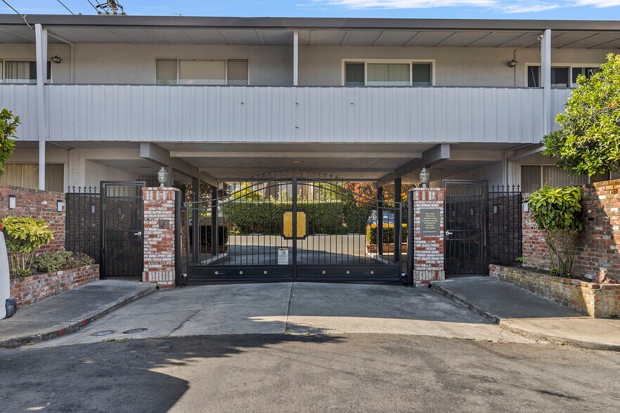 More Photos Of 2251 Buena Vista Ave, San Leandro Apartments For Sale