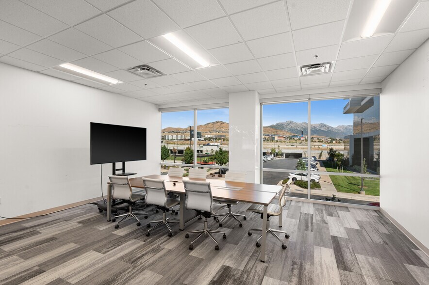 More Photos Of 2000 W Ashton Blvd, Lehi Office For Lease