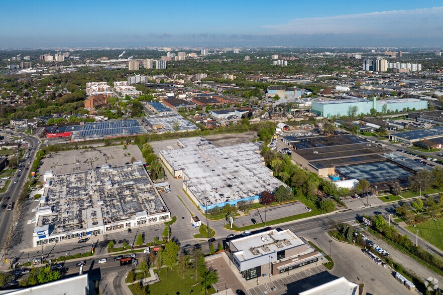 More Photos Of 724 Caledonia Rd, Toronto Warehouse For Lease
