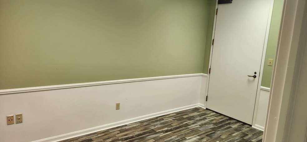 More Photos Of 24700 Center Ridge Rd, Westlake Medical For Sale