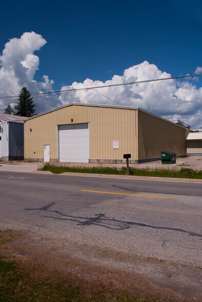More Photos Of 1308 Ontario St, Sandpoint Warehouse For Lease