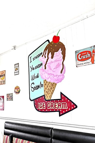 More Photos Of 124 S Fillmore St, Osceola Flex For Sale