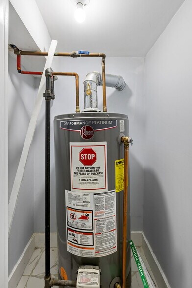 More Photos Of 135-137 Griffith St, Jersey City Storefront Retail Residential For Sale