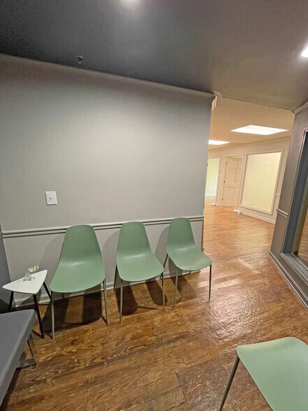 More Photos Of 200 N Main St, Greenville Office Residential For Lease