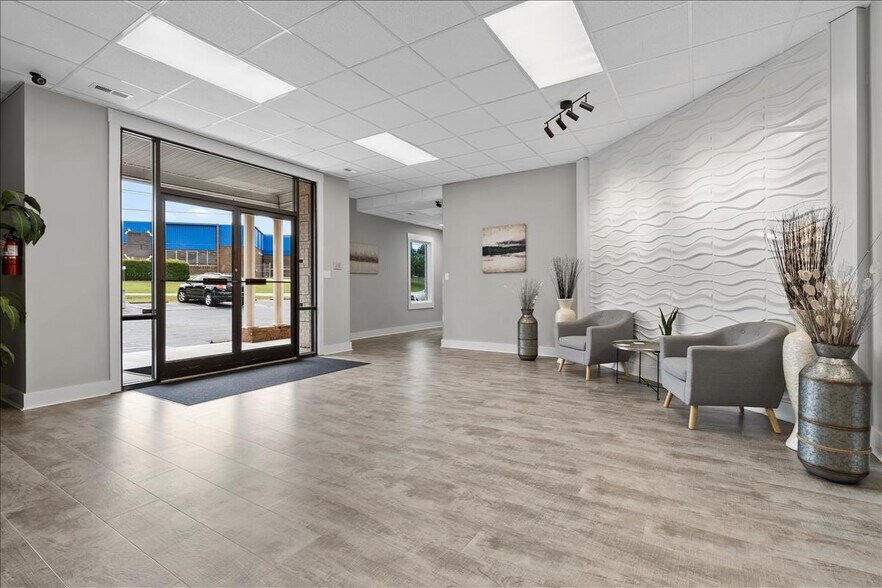 More Photos Of 1121 Old Concord Rd, Salisbury Office For Sale