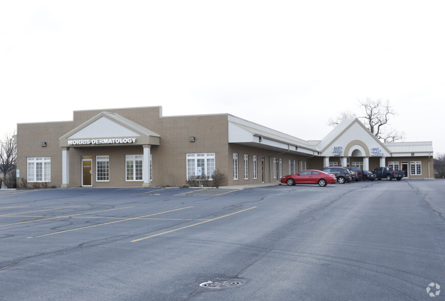 Primary Photo Of 1499 Lakewood Dr, Morris Medical For Sale