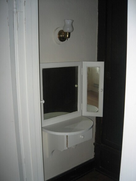 More Photos Of 2240 Norwood Ave, Cincinnati Apartments For Sale