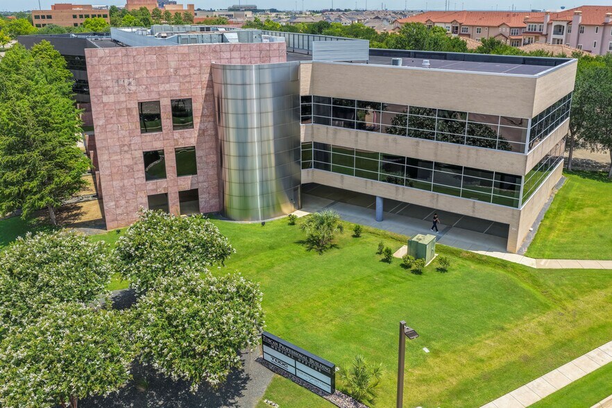 More Photos Of 701 Tuscan Dr, Irving Medical For Lease