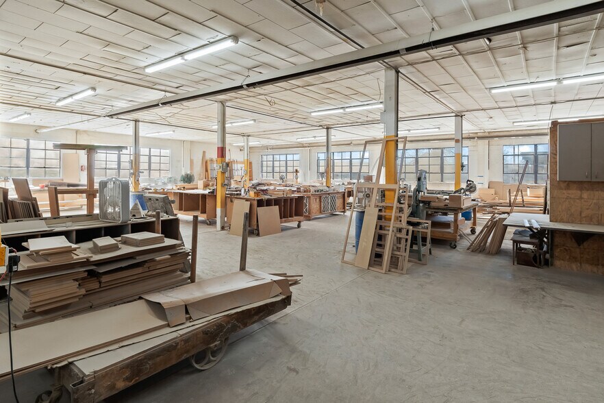 More Photos Of 2332 4th Ave, Greeley Manufacturing For Sale