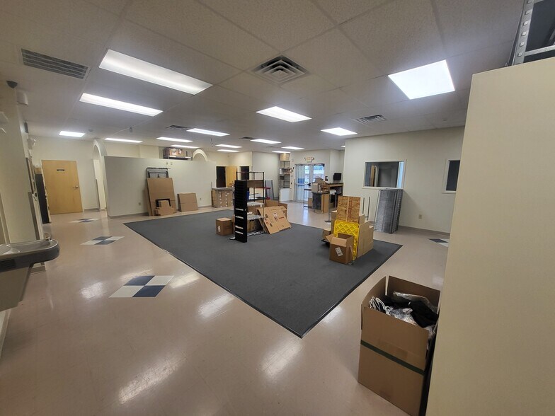 More Photos Of 201 Sunset Blvd E, Chambersburg Warehouse For Sale