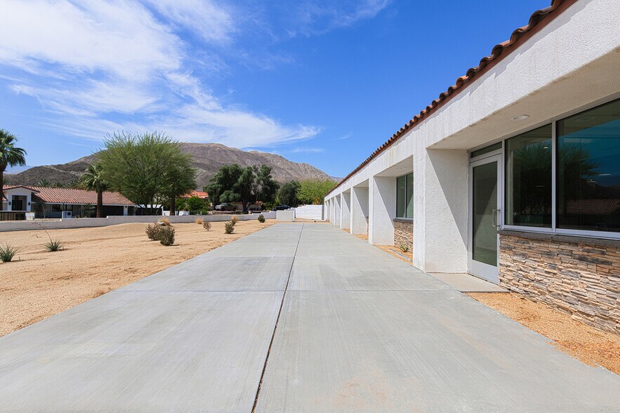 More Photos Of 72140 Magneisa Falls Dr, Rancho Mirage Office Residential For Lease
