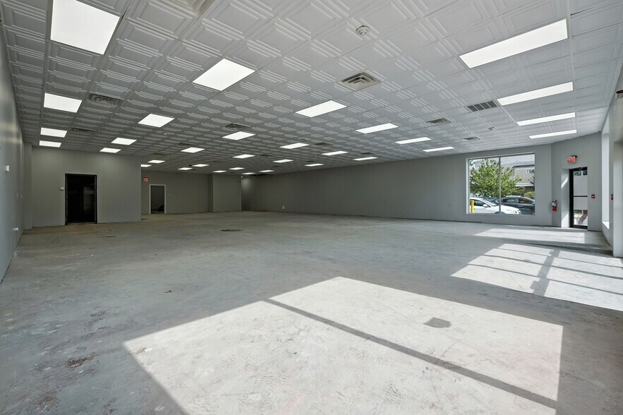 More Photos Of 1033 Broadway, Bayonne Storefront For Sale