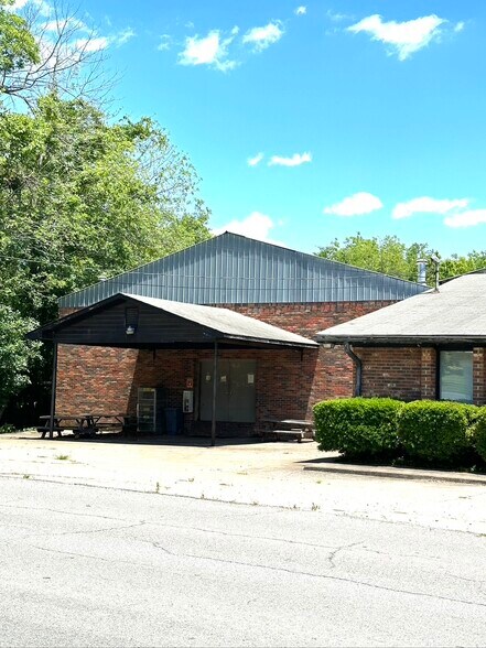 More Photos Of 131 S Varnell Rd, Tunnel Hill Distribution For Sale
