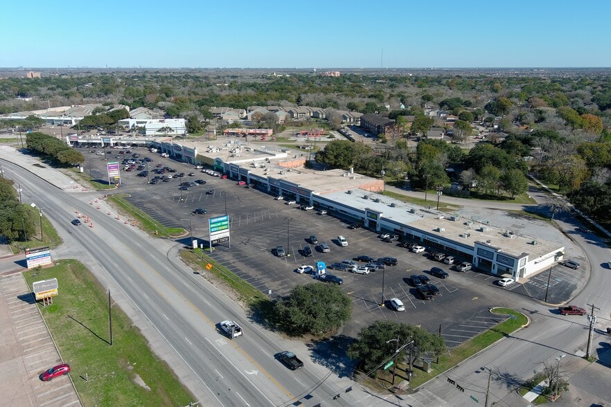 More Photos Of 5100-5198 Avenue H, Rosenberg Unknown For Lease