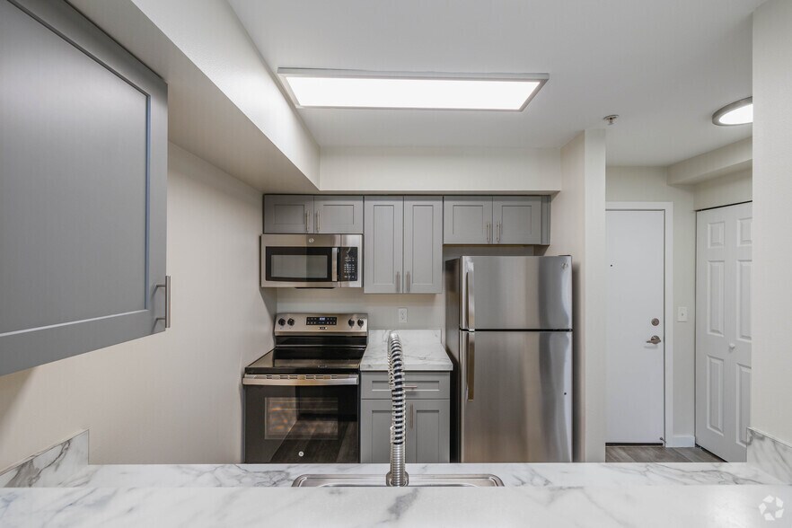 More Photos Of 123 NE 112th Ave, Bellevue Apartments For Lease