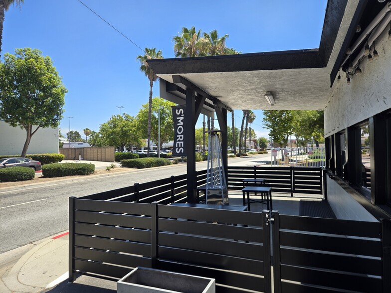 More Photos Of 922 W West Covina Pky, West Covina Storefront Retail Office For Lease