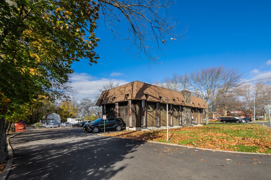 More Photos Of 377 Route 59, Airmont Medical For Lease