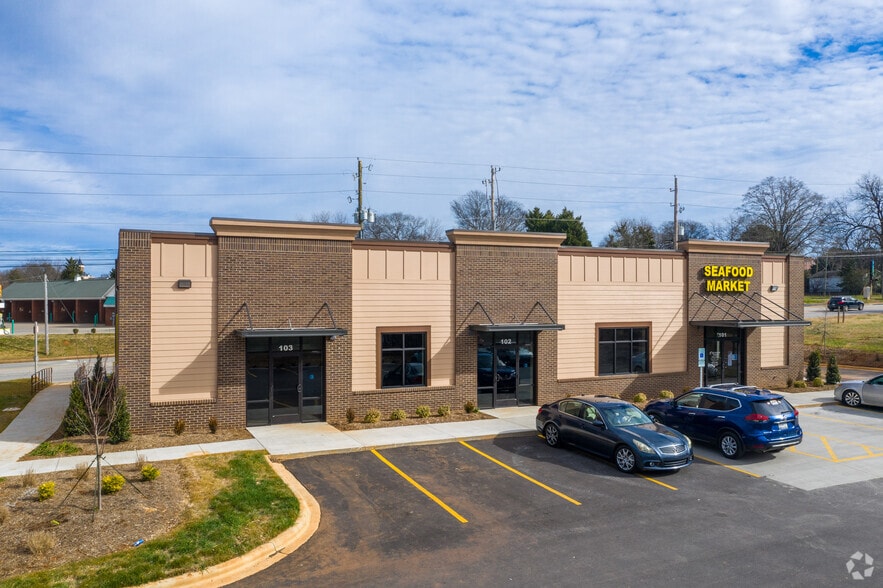 Primary Photo Of 463 W Main St, Rock Hill Storefront Retail Office For Lease