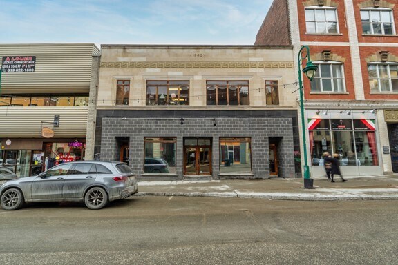 More Photos Of 40-42 Rue Wellington N, Sherbrooke Storefront Retail Office For Sale