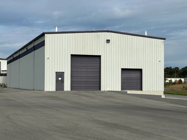 More Photos Of 130 Hunter Ct, Bowling Green Industrial For Lease