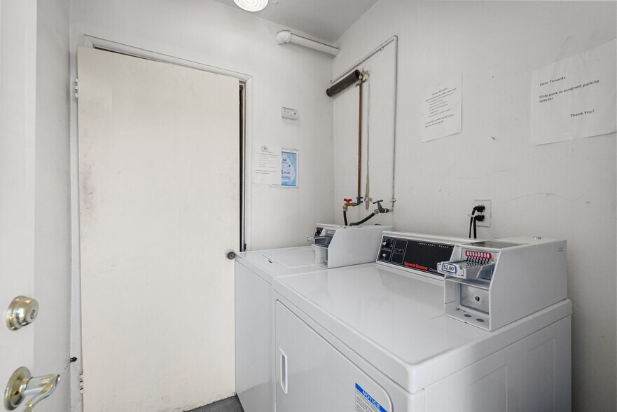 More Photos Of 6661 Wilkinson Ave, North Hollywood Apartments For Sale