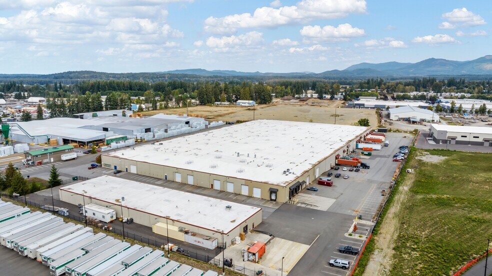 More Photos Of 19405 68th Dr NE, Arlington Manufacturing For Lease