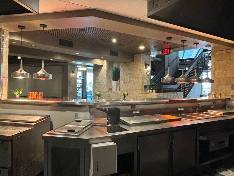 More Photos Of 100-200 Harbor Dr, San Diego Apartments For Sale