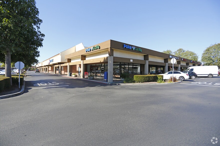 More Photos Of 453 Carmen Dr, Camarillo General Retail For Lease