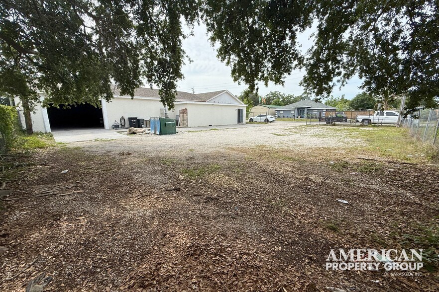 More Photos Of 2501 1st Ave E, Palmetto Warehouse For Sale